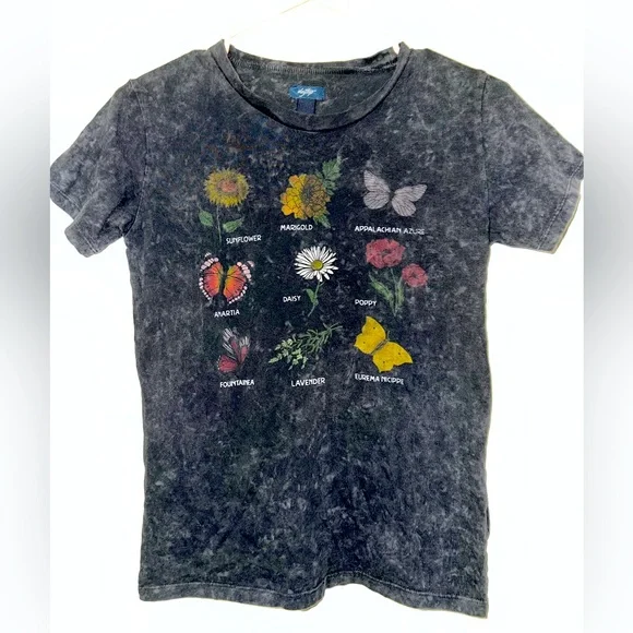 Daytrip short sleeve tee girls size Large - Picture 1 of 5